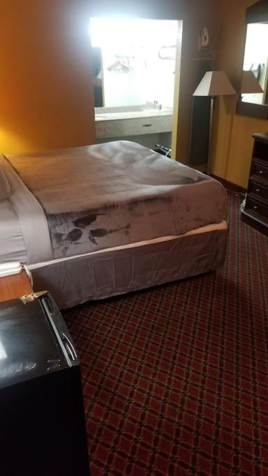 Hotel 2 Queen Beds Hotel Room 229 Wi-Fi Hot Tub Booking Stillwater Exterior photo